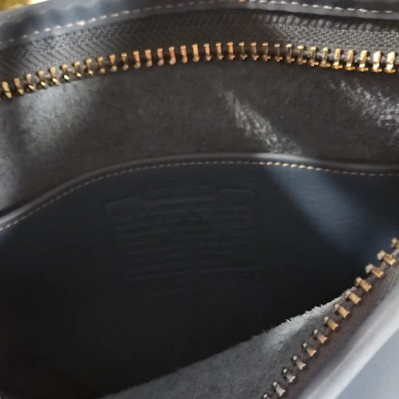 Coach Navy Blue Shoulder Bag - Picture 9 of 10